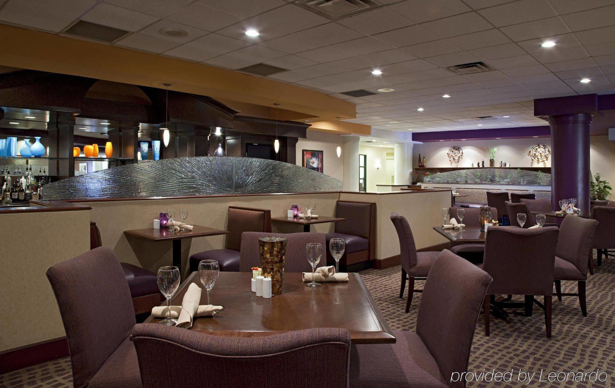 Doubletree Suites By Hilton Hotel Cincinnati - Blue Ash Sharonville Nhà hàng bức ảnh